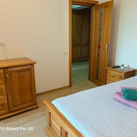Jeni' S Apartament คอนสตันซา ภายนอก รูปภาพ